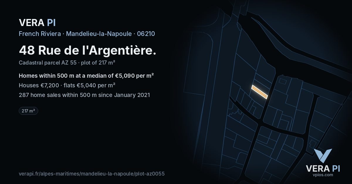 48 Rue de l'Argentière, Mandelieu-la-Napoule at night – the plot lit, the parcels around coloured by the prices near them