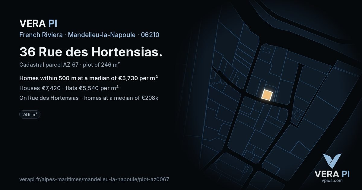 36 Rue des Hortensias, Mandelieu-la-Napoule at night – the plot lit, the parcels around coloured by the prices near them