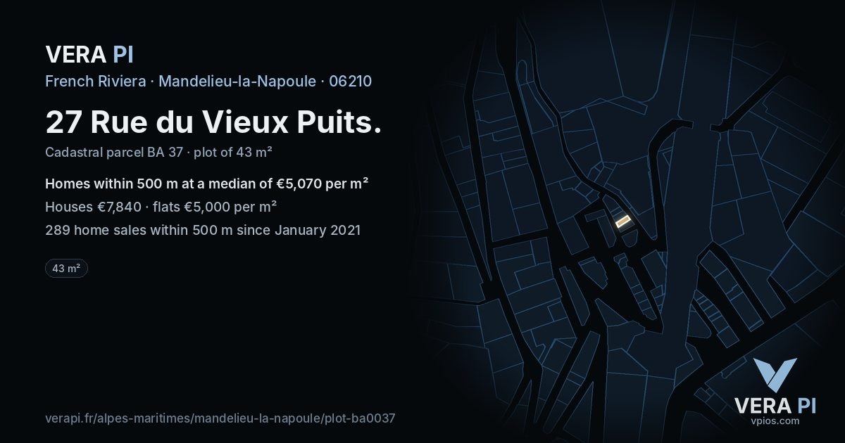 27 Rue du Vieux Puits, Mandelieu-la-Napoule at night – the plot lit, the parcels around coloured by the prices near them