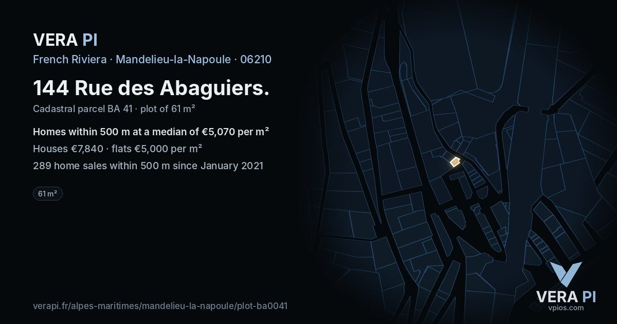144 Rue des Abaguiers, Mandelieu-la-Napoule at night – the plot lit, the parcels around coloured by the prices near them
