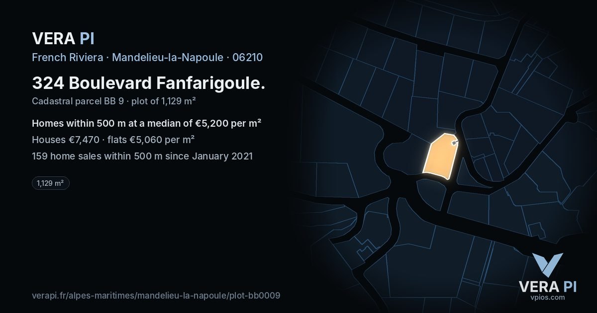 324 Boulevard Fanfarigoule, Mandelieu-la-Napoule at night – the plot lit, the parcels around coloured by the prices near them