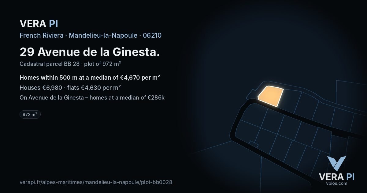 29 Avenue de la Ginesta, Mandelieu-la-Napoule at night – the plot lit, the parcels around coloured by the prices near them
