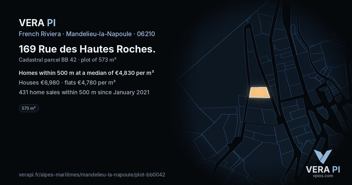 169 Rue des Hautes Roches, Mandelieu-la-Napoule at night – the plot lit, the parcels around coloured by the prices near them