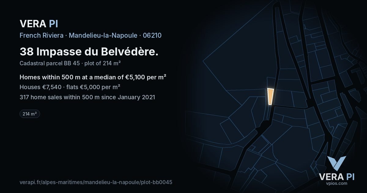 38 Impasse du Belvédère, Mandelieu-la-Napoule at night – the plot lit, the parcels around coloured by the prices near them