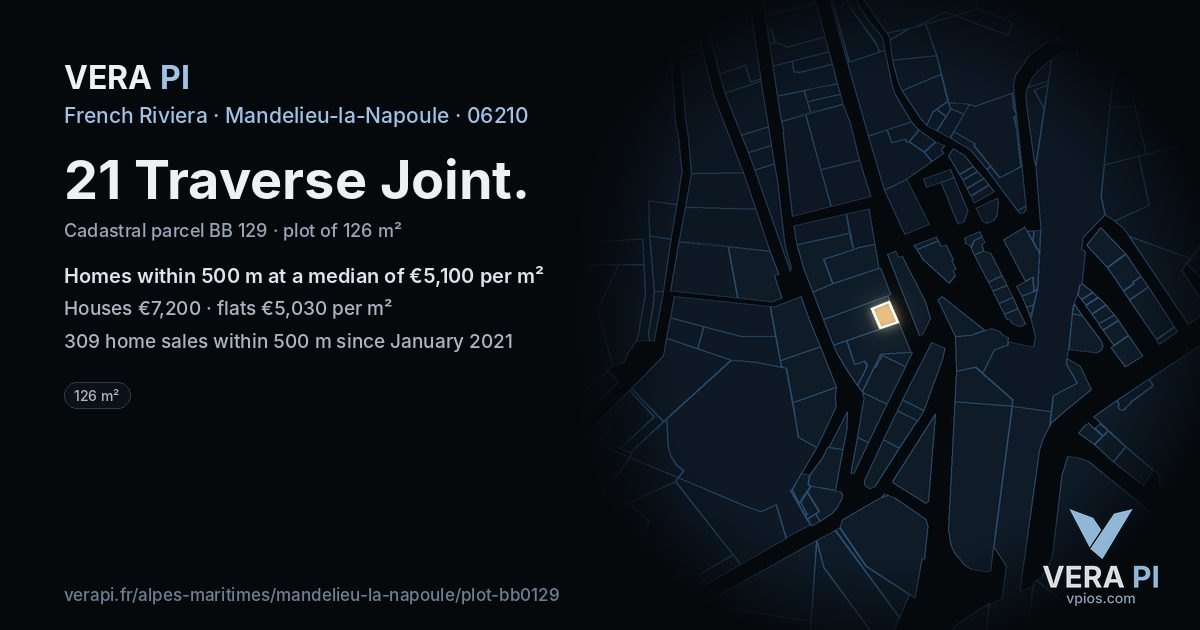 21 Traverse Joint, Mandelieu-la-Napoule at night – the plot lit, the parcels around coloured by the prices near them