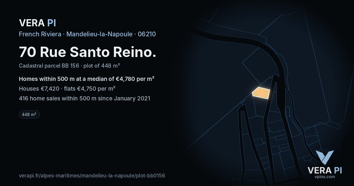 70 Rue Santo Reino, Mandelieu-la-Napoule at night – the plot lit, the parcels around coloured by the prices near them