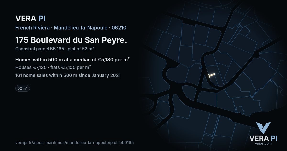 175 Boulevard du San Peyre, Mandelieu-la-Napoule at night – the plot lit, the parcels around coloured by the prices near them