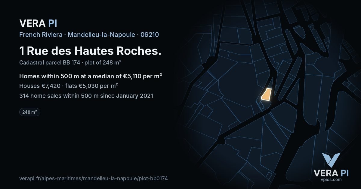 1 Rue des Hautes Roches, Mandelieu-la-Napoule at night – the plot lit, the parcels around coloured by the prices near them