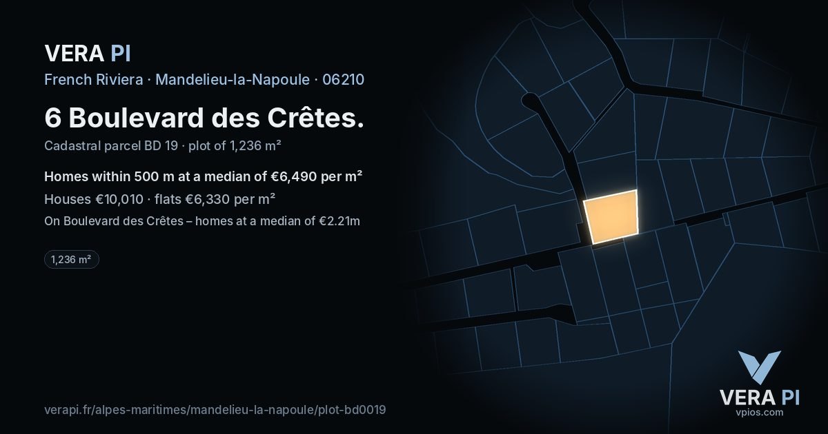 6 Boulevard des Crêtes, Mandelieu-la-Napoule at night – the plot lit, the parcels around coloured by the prices near them