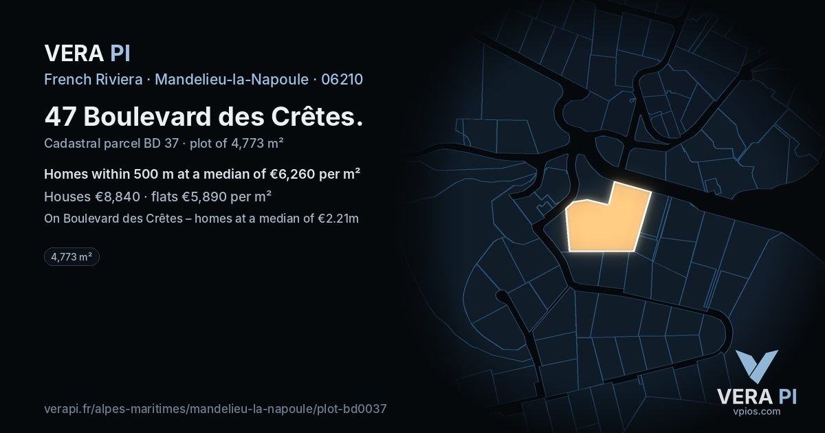 47 Boulevard des Crêtes, Mandelieu-la-Napoule at night – the plot lit, the parcels around coloured by the prices near them