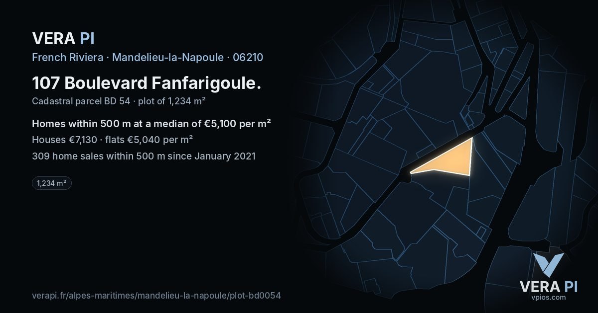 107 Boulevard Fanfarigoule, Mandelieu-la-Napoule at night – the plot lit, the parcels around coloured by the prices near them