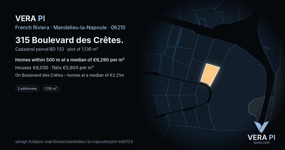 315 Boulevard des Crêtes, Mandelieu-la-Napoule at night – the plot lit, the parcels around coloured by the prices near them