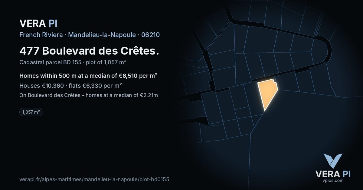 477 Boulevard des Crêtes, Mandelieu-la-Napoule at night – the plot lit, the parcels around coloured by the prices near them