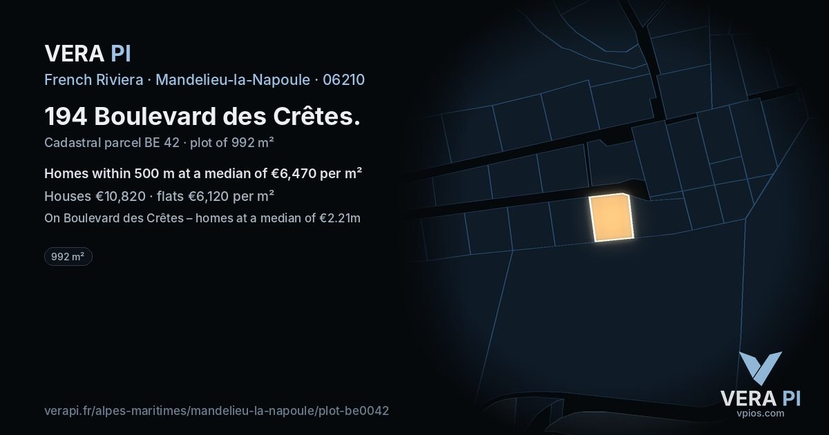 194 Boulevard des Crêtes, Mandelieu-la-Napoule at night – the plot lit, the parcels around coloured by the prices near them