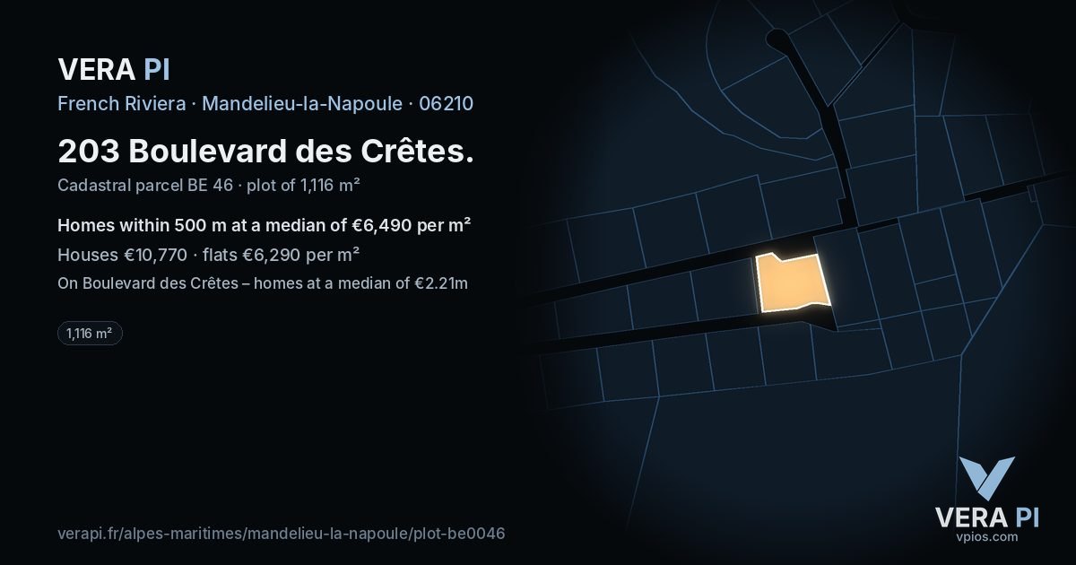 203 Boulevard des Crêtes, Mandelieu-la-Napoule at night – the plot lit, the parcels around coloured by the prices near them