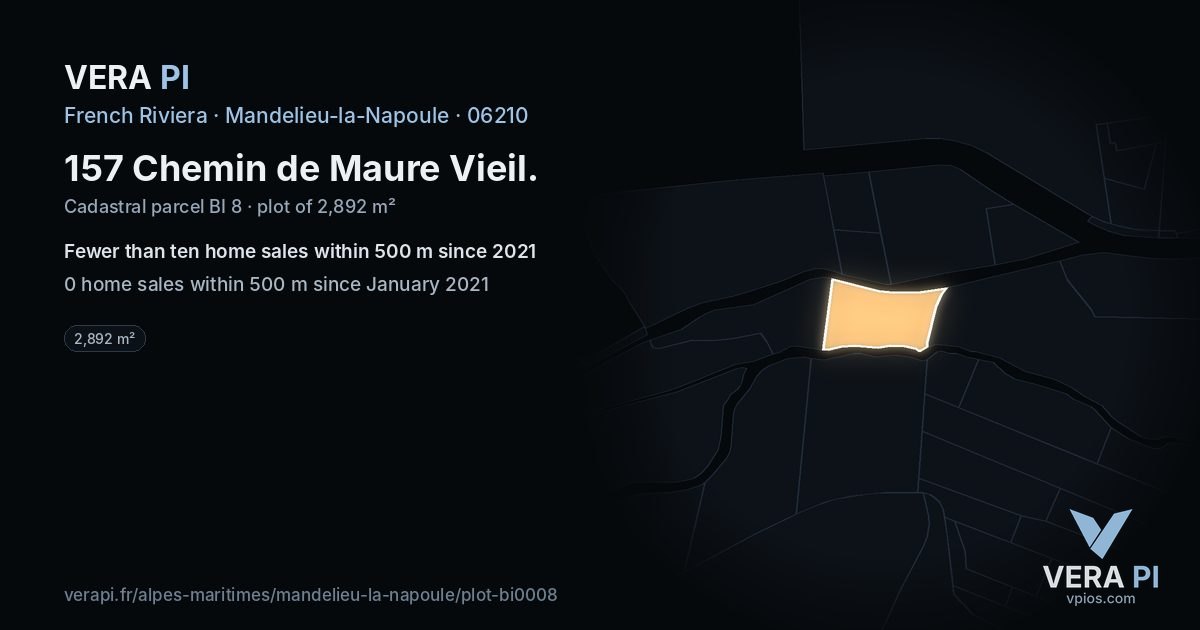 157 Chemin de Maure Vieil, Mandelieu-la-Napoule at night – the plot lit, the parcels around coloured by the prices near them