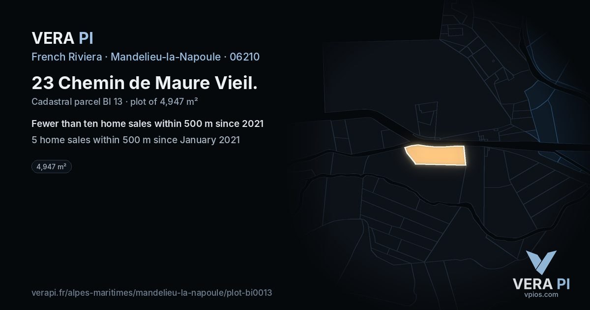 23 Chemin de Maure Vieil, Mandelieu-la-Napoule at night – the plot lit, the parcels around coloured by the prices near them