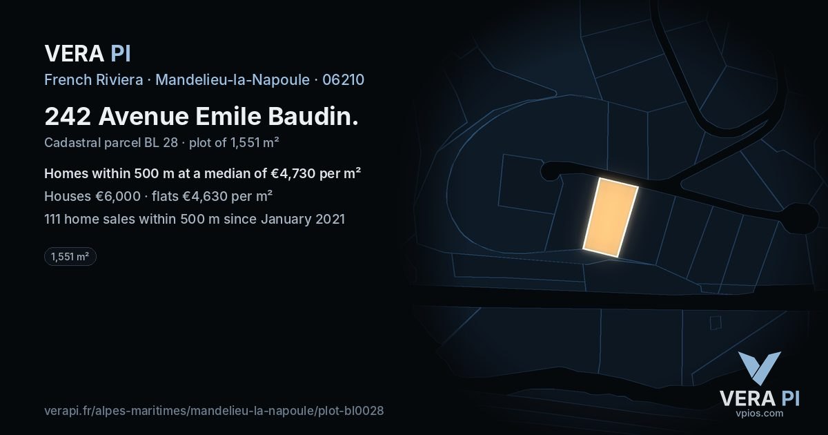 242 Avenue Emile Baudin, Mandelieu-la-Napoule at night – the plot lit, the parcels around coloured by the prices near them
