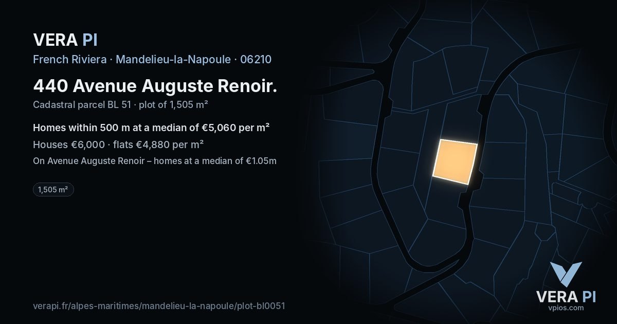 440 Avenue Auguste Renoir, Mandelieu-la-Napoule at night – the plot lit, the parcels around coloured by the prices near them