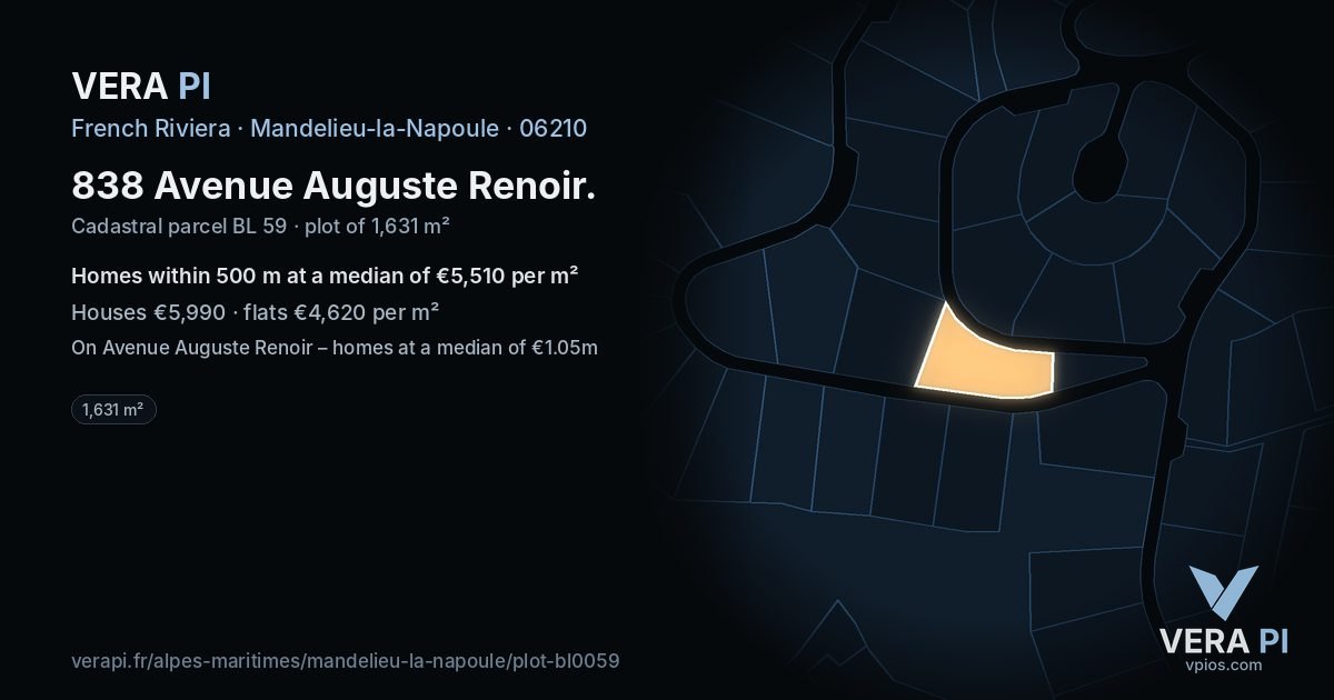 838 Avenue Auguste Renoir, Mandelieu-la-Napoule at night – the plot lit, the parcels around coloured by the prices near them