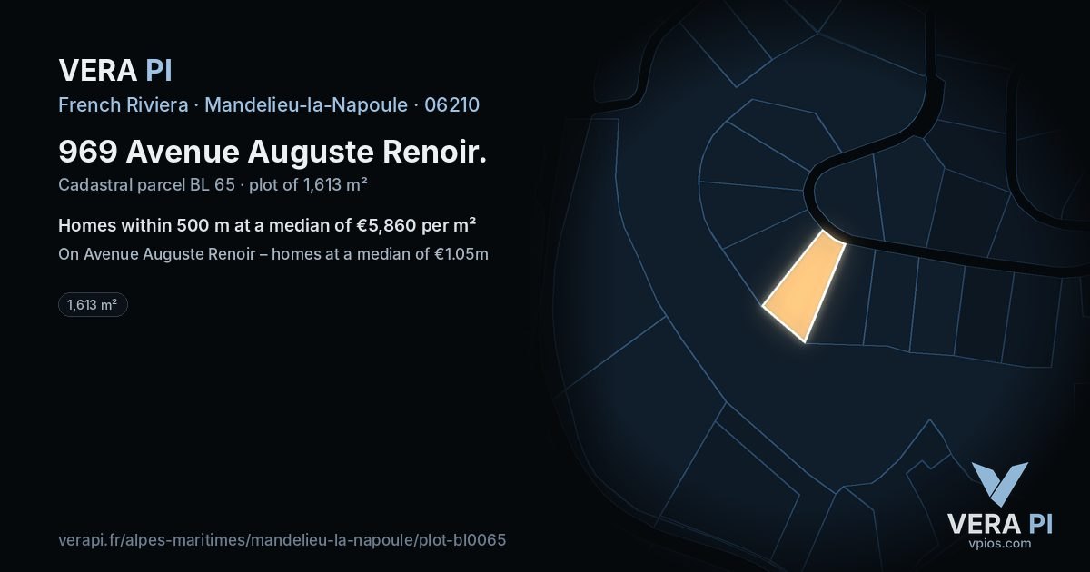969 Avenue Auguste Renoir, Mandelieu-la-Napoule at night – the plot lit, the parcels around coloured by the prices near them