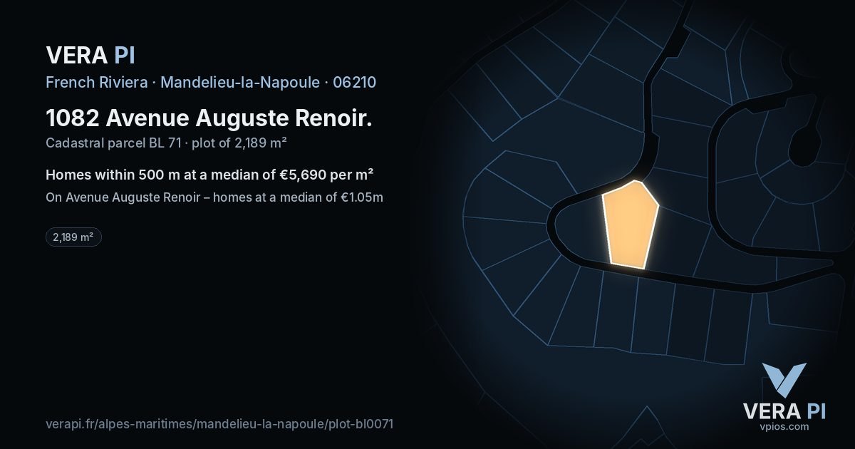 1082 Avenue Auguste Renoir, Mandelieu-la-Napoule at night – the plot lit, the parcels around coloured by the prices near them