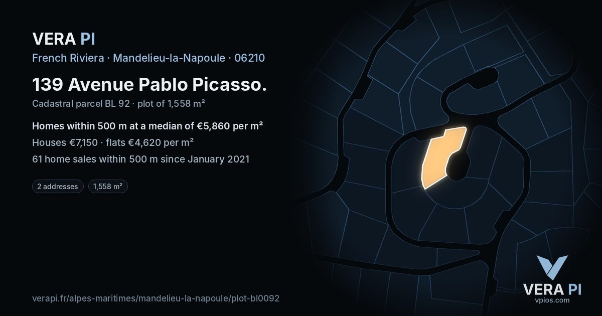 139 Avenue Pablo Picasso, Mandelieu-la-Napoule at night – the plot lit, the parcels around coloured by the prices near them