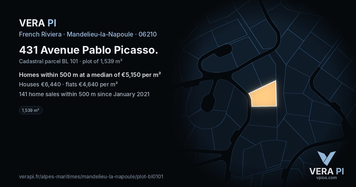 431 Avenue Pablo Picasso, Mandelieu-la-Napoule at night – the plot lit, the parcels around coloured by the prices near them