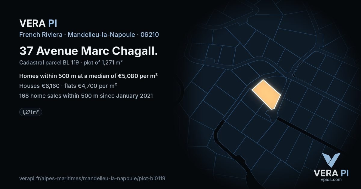 37 Avenue Marc Chagall, Mandelieu-la-Napoule at night – the plot lit, the parcels around coloured by the prices near them