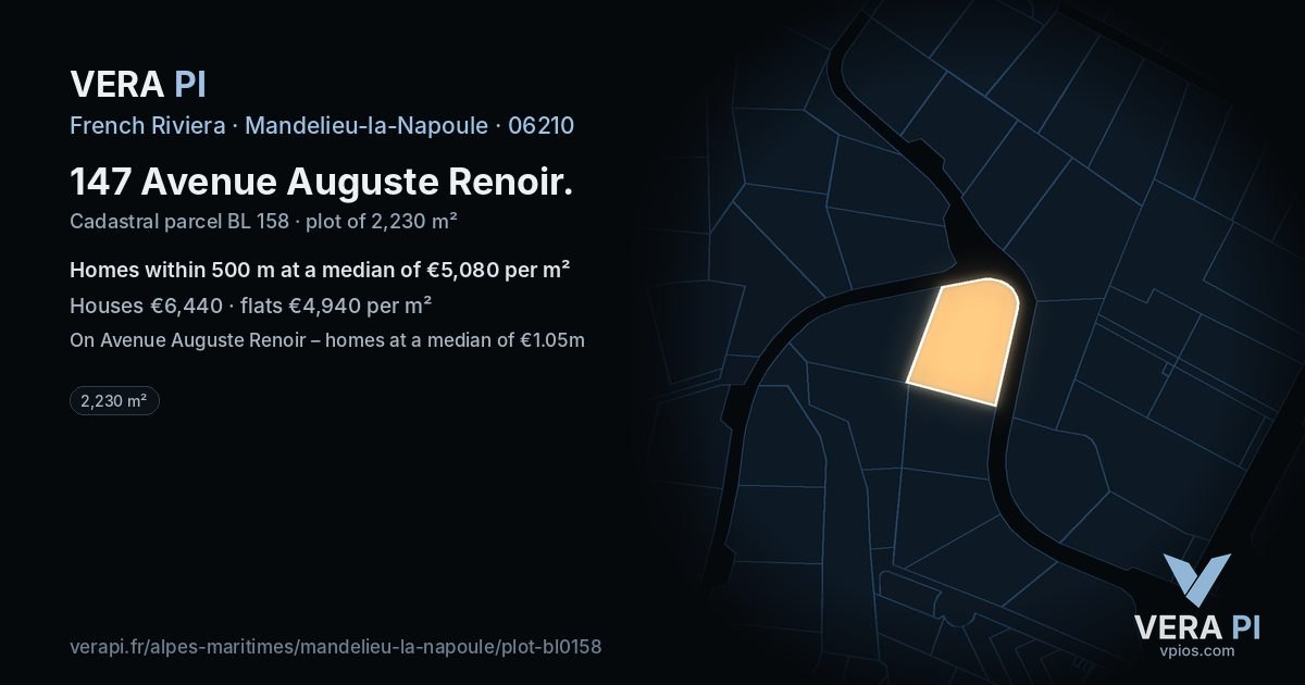 147 Avenue Auguste Renoir, Mandelieu-la-Napoule at night – the plot lit, the parcels around coloured by the prices near them