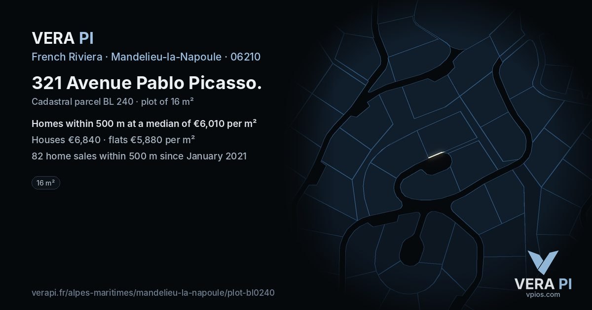 321 Avenue Pablo Picasso, Mandelieu-la-Napoule at night – the plot lit, the parcels around coloured by the prices near them