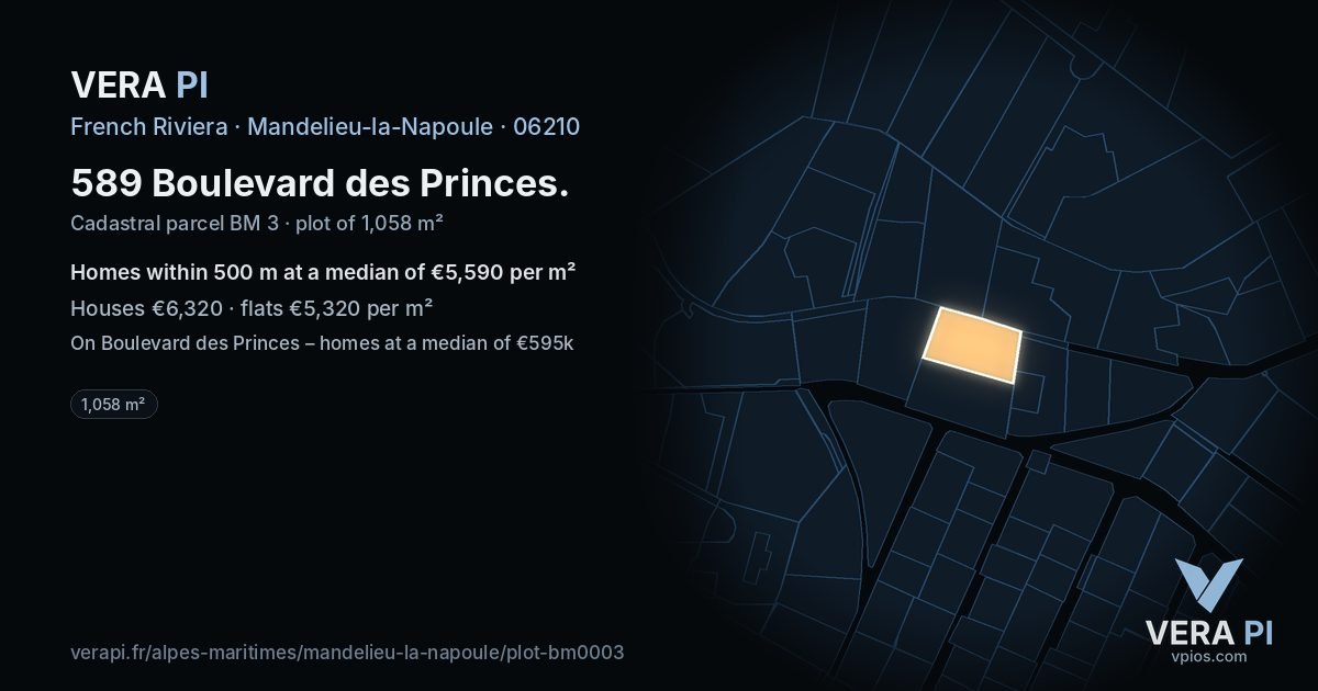 589 Boulevard des Princes, Mandelieu-la-Napoule at night – the plot lit, the parcels around coloured by the prices near them