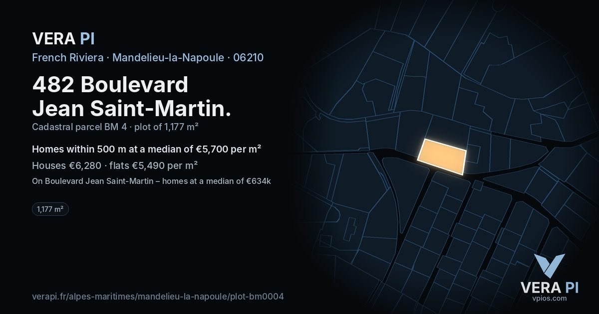 482 Boulevard Jean Saint-Martin, Mandelieu-la-Napoule at night – the plot lit, the parcels around coloured by the prices near them