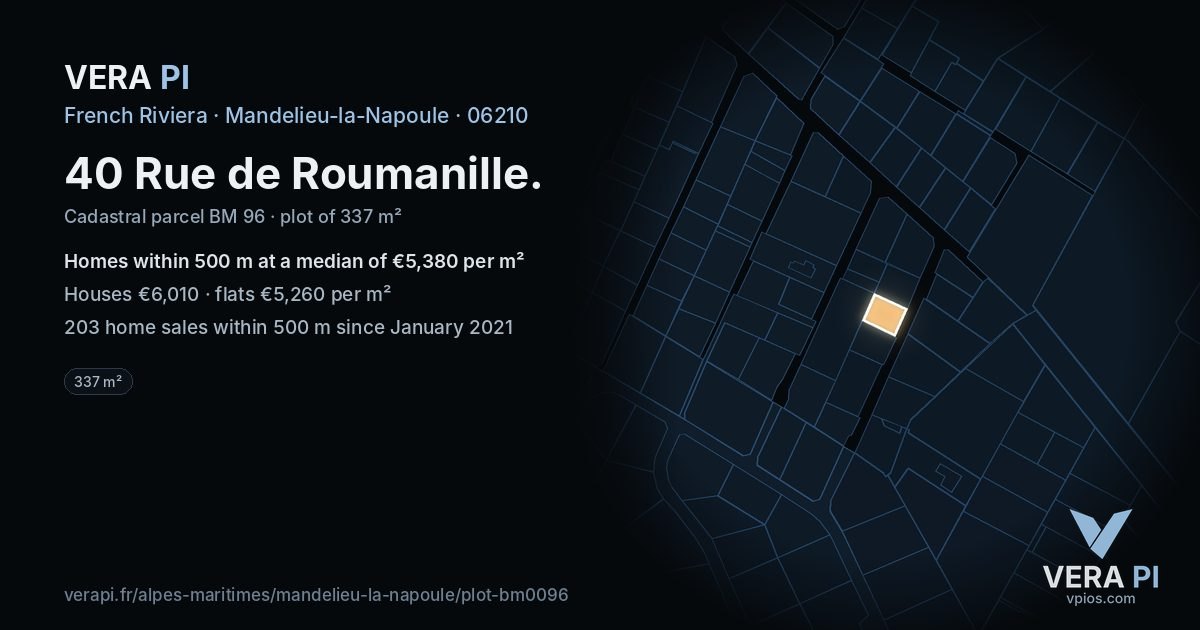 40 Rue de Roumanille, Mandelieu-la-Napoule at night – the plot lit, the parcels around coloured by the prices near them