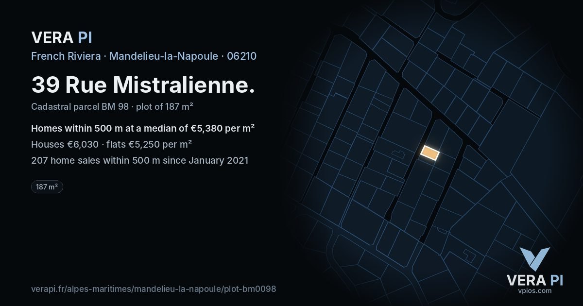 39 Rue Mistralienne, Mandelieu-la-Napoule at night – the plot lit, the parcels around coloured by the prices near them