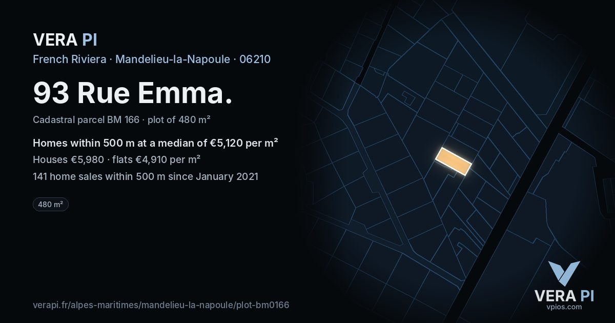 93 Rue Emma, Mandelieu-la-Napoule at night – the plot lit, the parcels around coloured by the prices near them