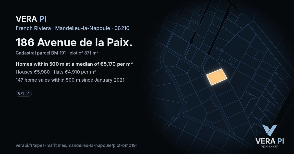 186 Avenue de la Paix, Mandelieu-la-Napoule at night – the plot lit, the parcels around coloured by the prices near them