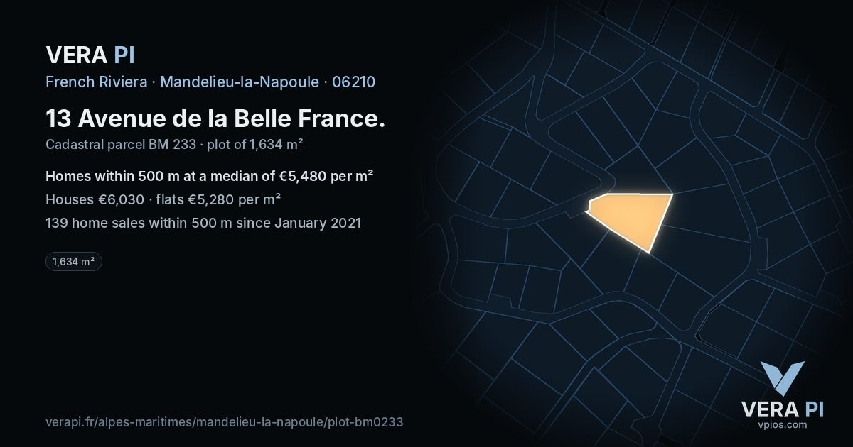 13 Avenue de la Belle France, Mandelieu-la-Napoule at night – the plot lit, the parcels around coloured by the prices near them
