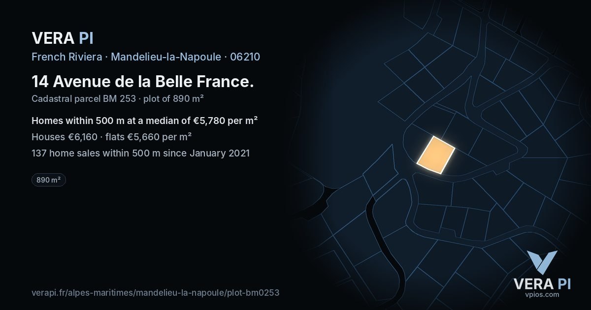 14 Avenue de la Belle France, Mandelieu-la-Napoule at night – the plot lit, the parcels around coloured by the prices near them