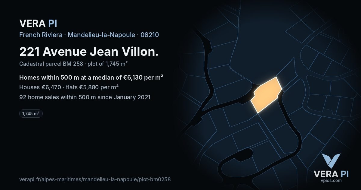 221 Avenue Jean Villon, Mandelieu-la-Napoule at night – the plot lit, the parcels around coloured by the prices near them
