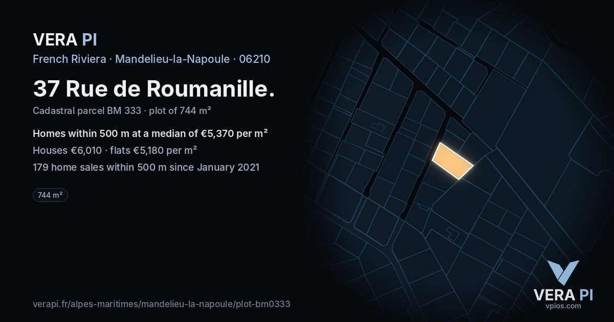 37 Rue de Roumanille, Mandelieu-la-Napoule at night – the plot lit, the parcels around coloured by the prices near them
