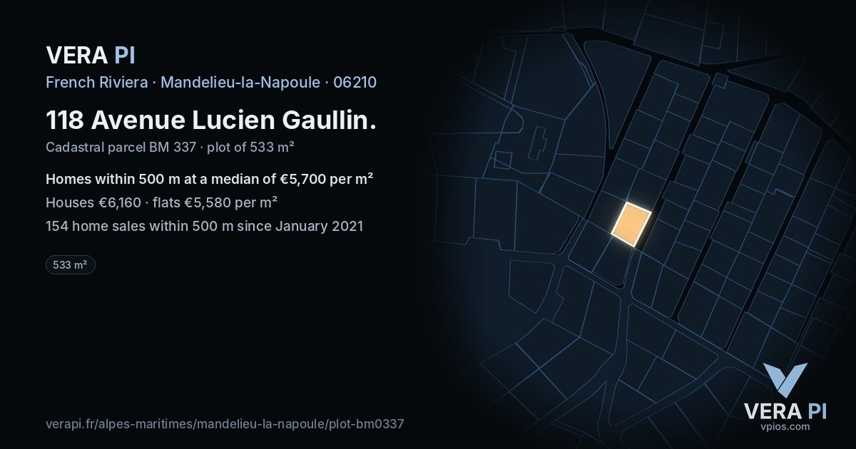 118 Avenue Lucien Gaullin, Mandelieu-la-Napoule at night – the plot lit, the parcels around coloured by the prices near them