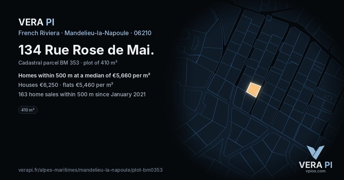 134 Rue Rose de Mai, Mandelieu-la-Napoule at night – the plot lit, the parcels around coloured by the prices near them