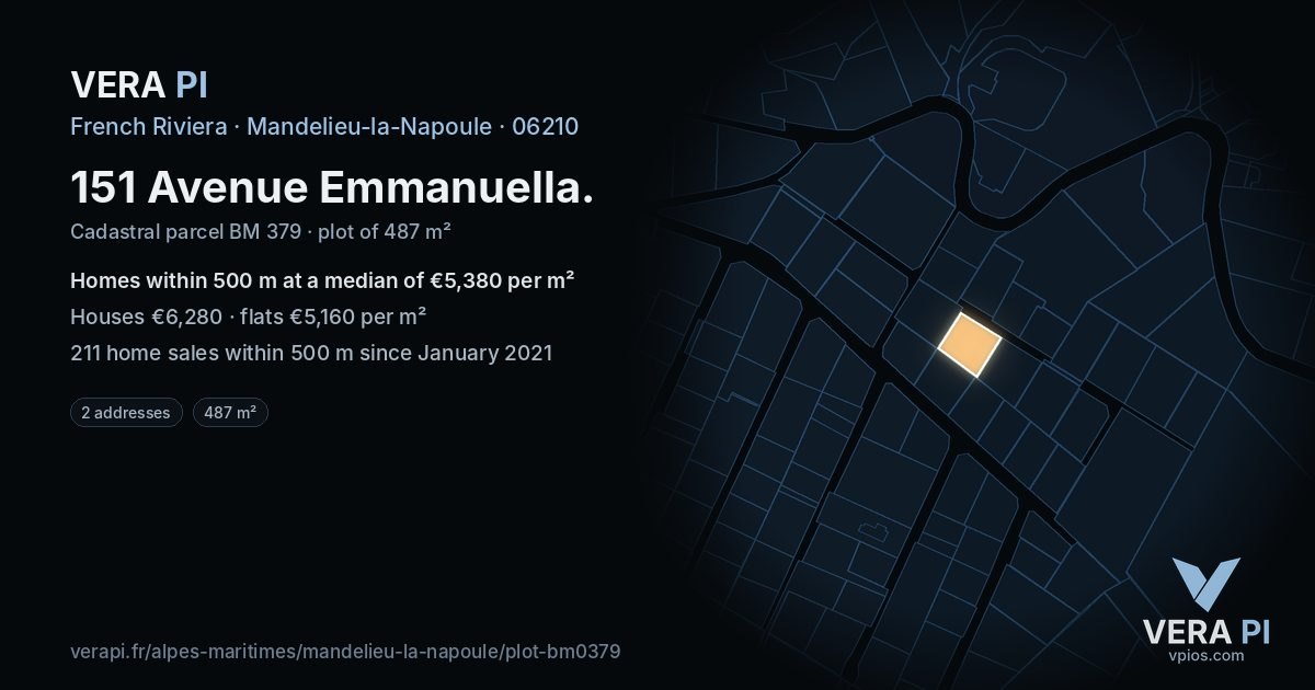 151 Avenue Emmanuella, Mandelieu-la-Napoule at night – the plot lit, the parcels around coloured by the prices near them