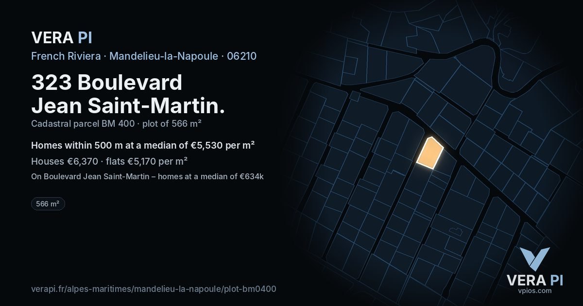323 Boulevard Jean Saint-Martin, Mandelieu-la-Napoule at night – the plot lit, the parcels around coloured by the prices near them