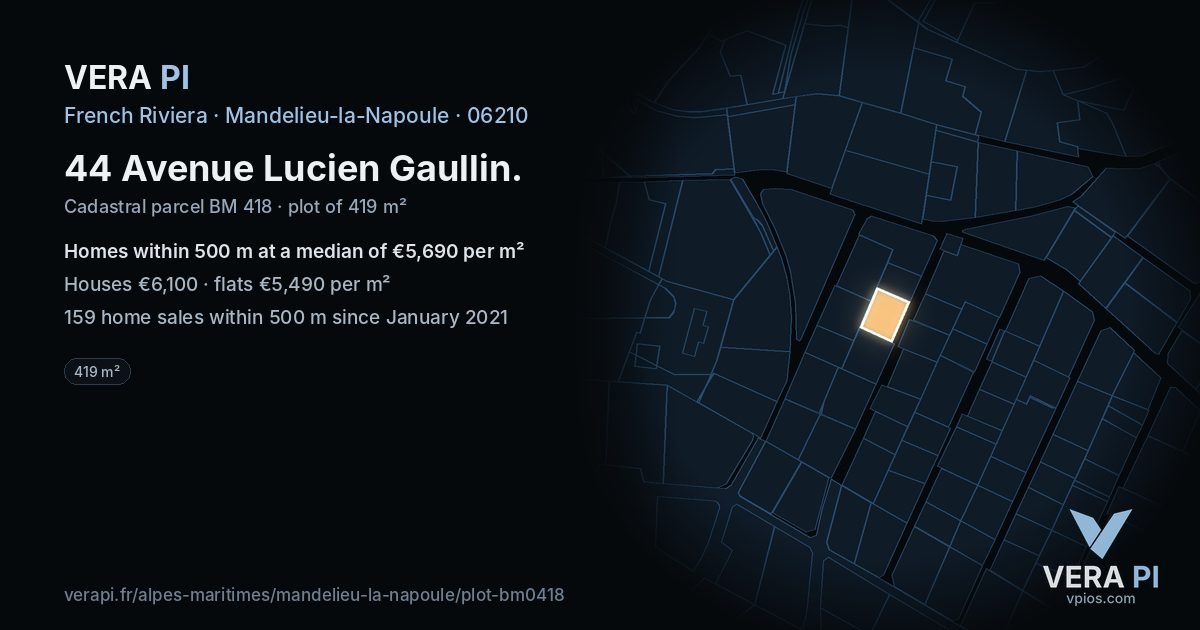 44 Avenue Lucien Gaullin, Mandelieu-la-Napoule at night – the plot lit, the parcels around coloured by the prices near them