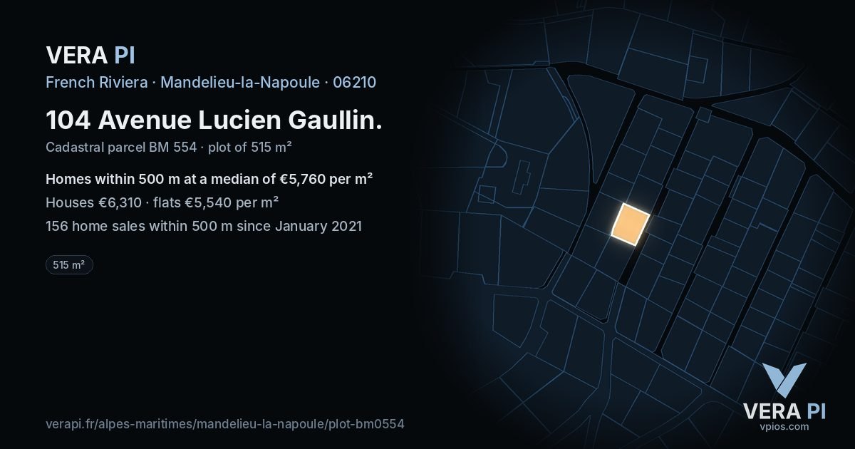104 Avenue Lucien Gaullin, Mandelieu-la-Napoule at night – the plot lit, the parcels around coloured by the prices near them