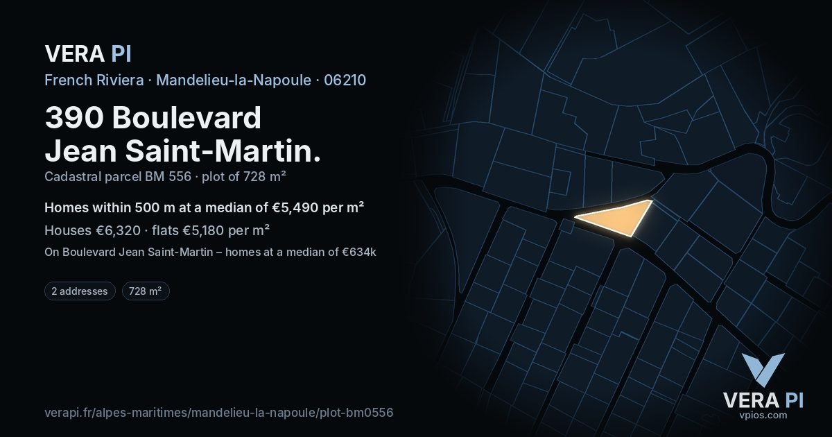 390 Boulevard Jean Saint-Martin, Mandelieu-la-Napoule at night – the plot lit, the parcels around coloured by the prices near them
