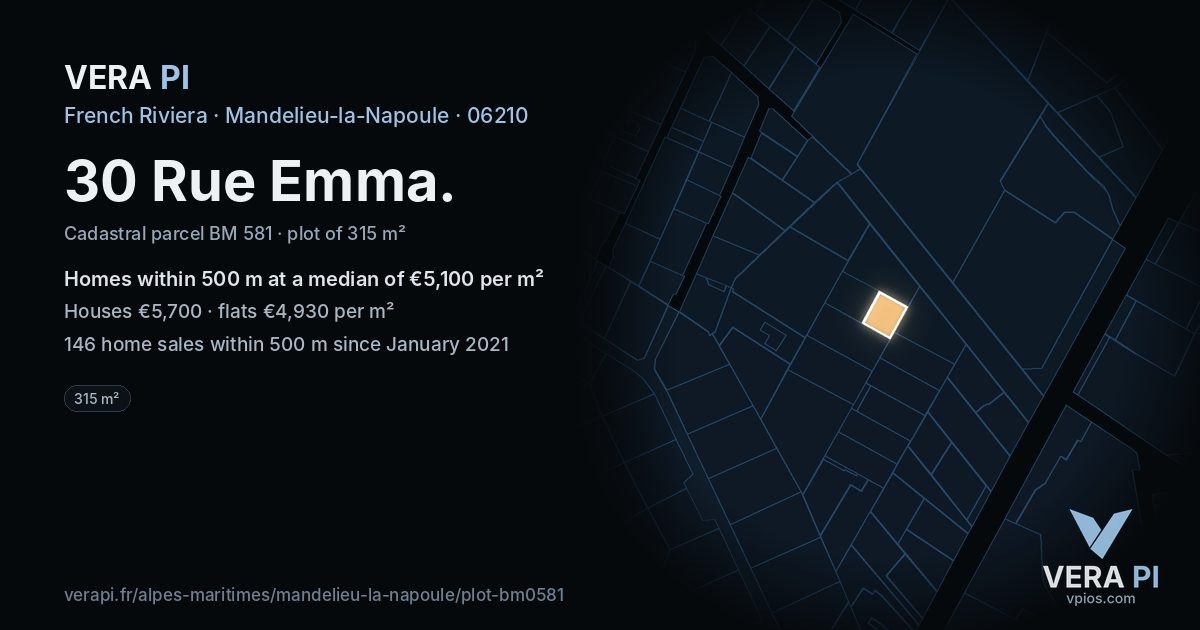 30 Rue Emma, Mandelieu-la-Napoule at night – the plot lit, the parcels around coloured by the prices near them