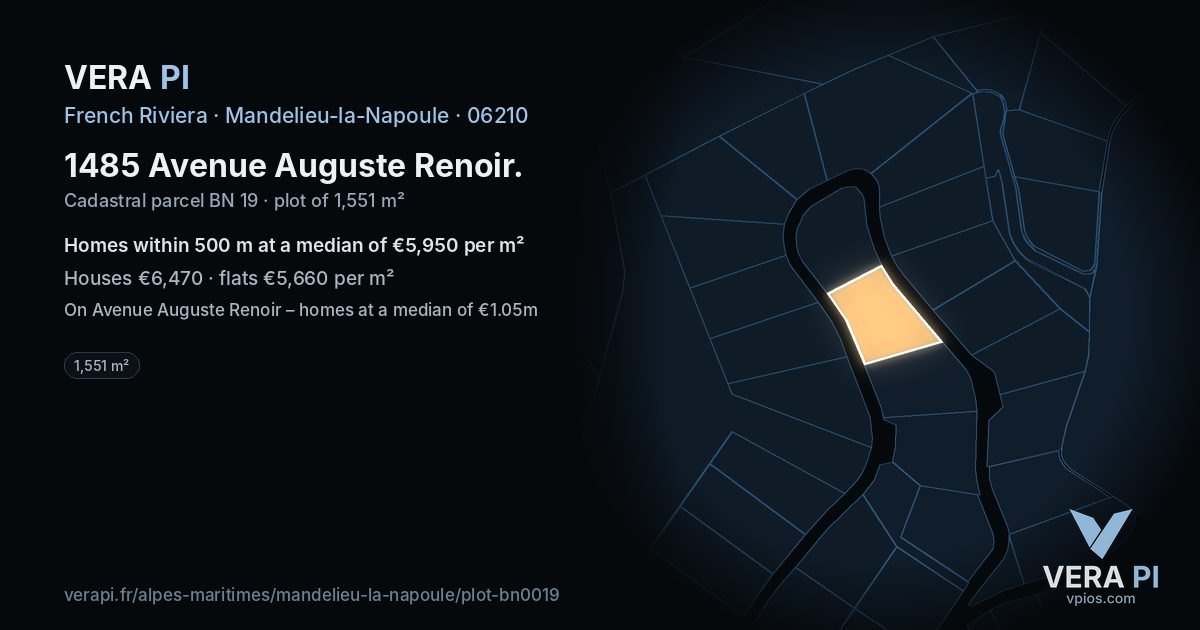 1485 Avenue Auguste Renoir, Mandelieu-la-Napoule at night – the plot lit, the parcels around coloured by the prices near them
